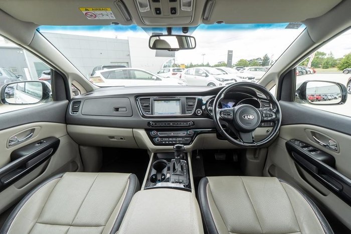 2015 Kia Carnival SLi