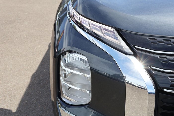 2023 Mitsubishi Outlander ES ZM MY24 Graphite Grey