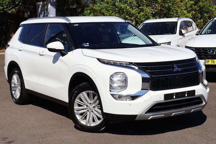 2023 Mitsubishi Outlander ES ZM MY23 White