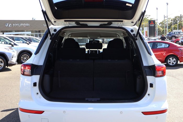 2023 Mitsubishi Outlander ES ZM MY23 White