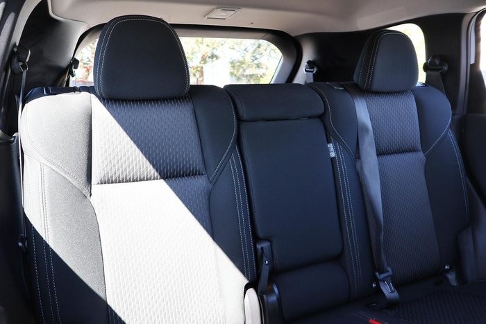 2023 Mitsubishi Outlander ES ZM MY23 White