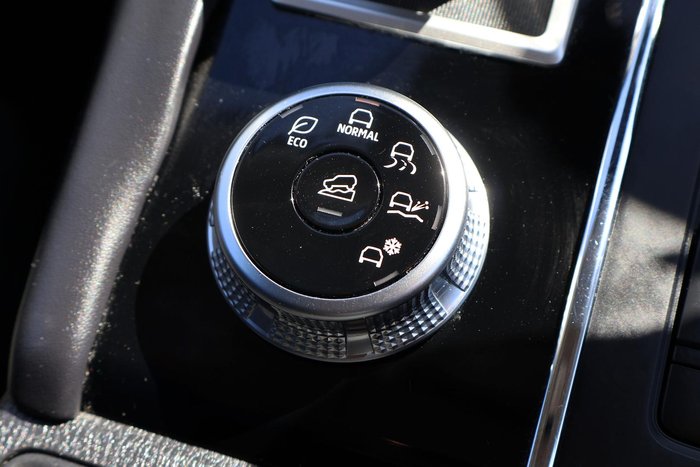 2023 Mitsubishi Outlander ES ZM MY23 White