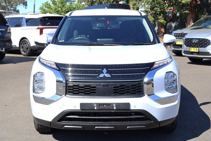 2023 Mitsubishi Outlander ES ZM MY23 White