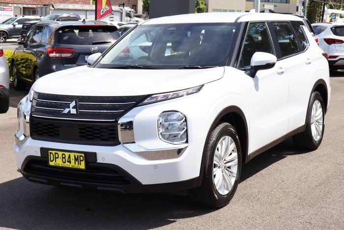 2023 Mitsubishi Outlander ES ZM MY23 White