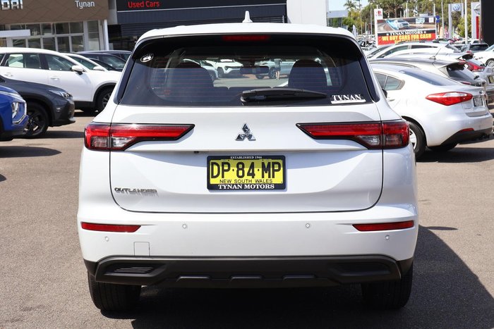 2023 Mitsubishi Outlander ES ZM MY23 White
