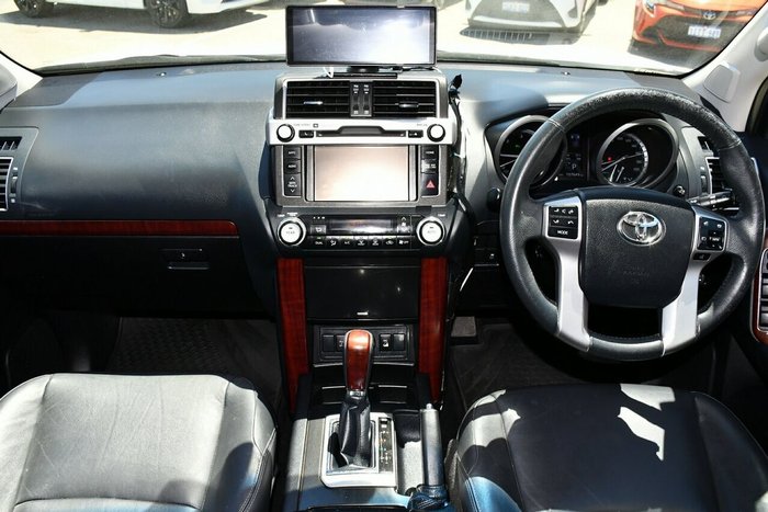 2017 Toyota Landcruiser Prado VX