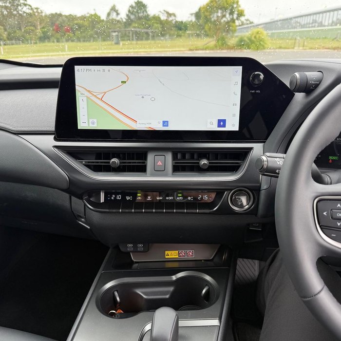 2025 Lexus UX 300h Luxury