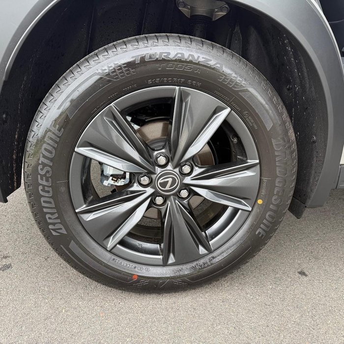 2025 Lexus UX 300h Luxury