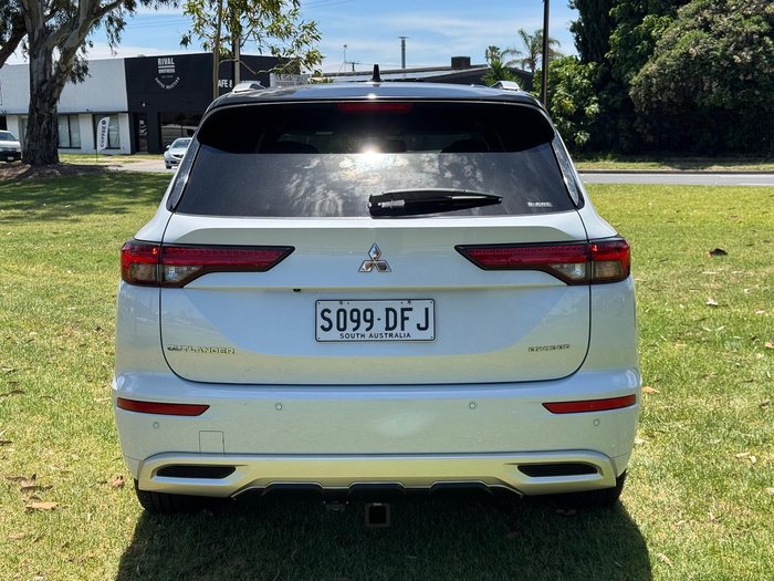2021 Mitsubishi Outlander Exceed Tourer ZM MY22 AWD White Diamond with Black Mica Roof