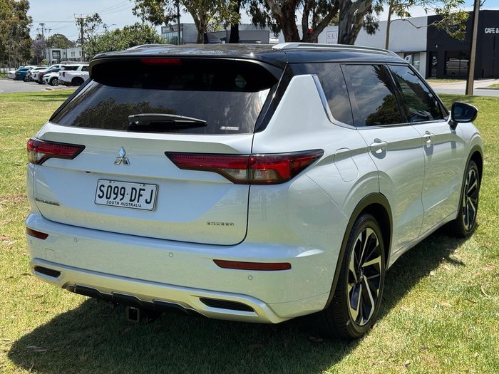 2021 Mitsubishi Outlander Exceed Tourer ZM MY22 AWD White Diamond with Black Mica Roof