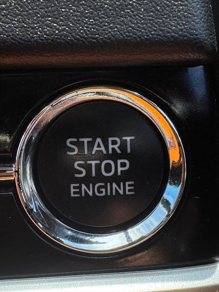 2021 Mitsubishi Outlander Exceed Tourer ZM MY22 AWD White Diamond with Black Mica Roof