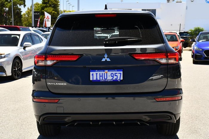 2024 Mitsubishi Outlander Black Edition