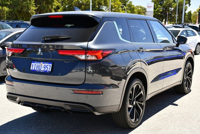 2024 Mitsubishi Outlander Black Edition