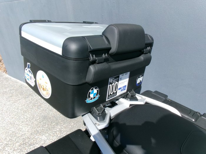 2021 BMW Motorrad R 1250 GS Light white. (13-11)