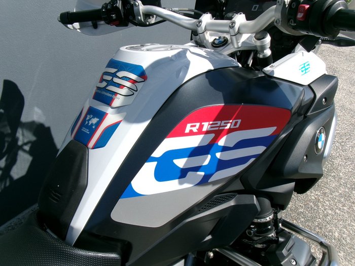 2021 BMW Motorrad R 1250 GS Light white. (13-11)