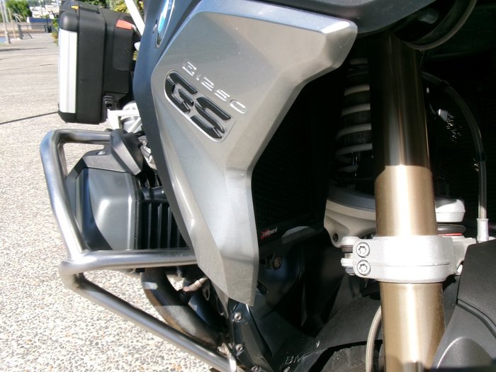 2021 BMW Motorrad R 1250 GS Light white. (13-11)