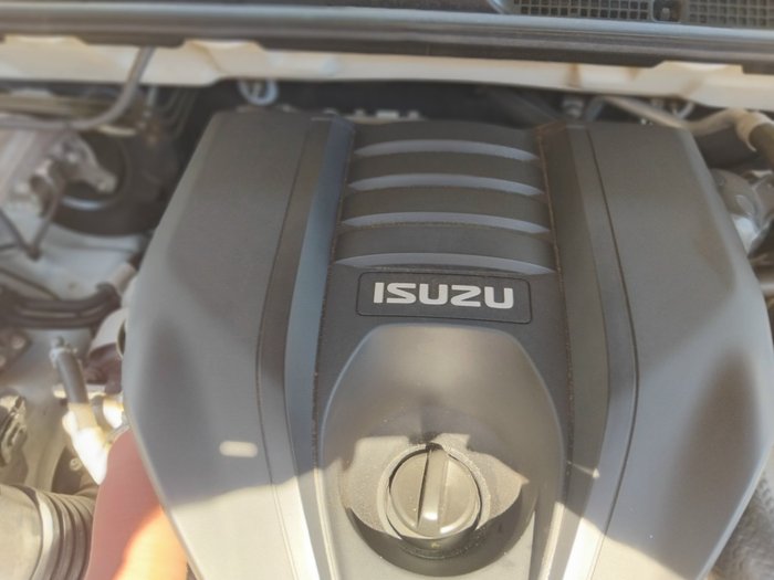 2017 Isuzu MU-X LS-M