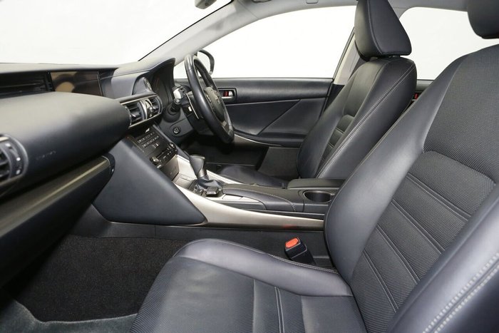 2019 Lexus IS IS300 Luxury