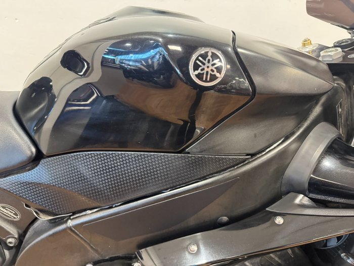 2007 Yamaha YZF-R1 Black