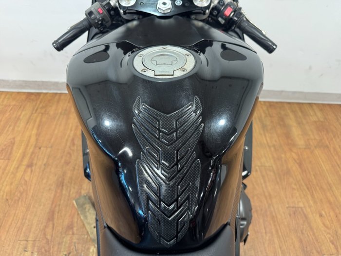 2007 Yamaha YZF-R1 Black