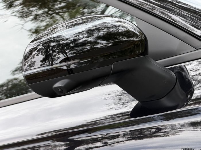 2025 Leapmotor B10 Design LR