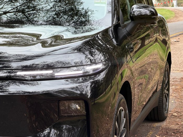 2025 Leapmotor B10 Design LR