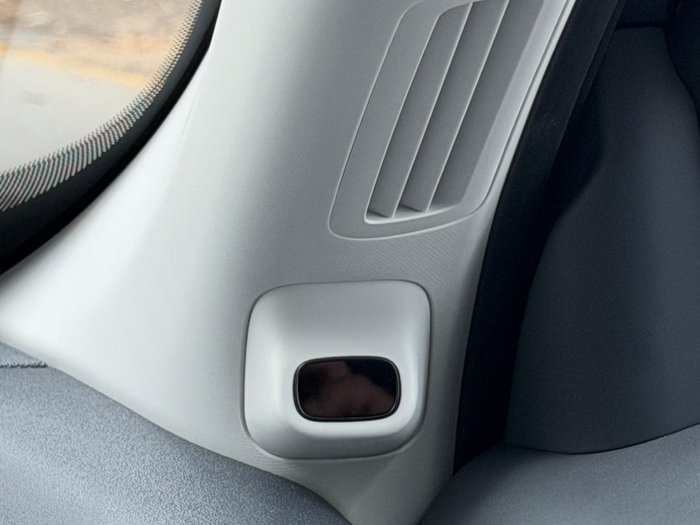 2025 Leapmotor B10 Design LR