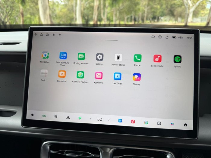 2025 Leapmotor B10 Design LR