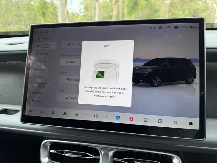 2025 Leapmotor B10 Design LR