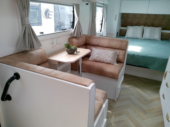 2025 Supreme 2000_R_K2e1_T Territory 2000