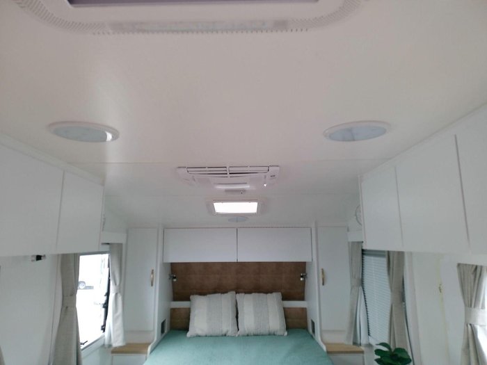 2025 Supreme 2000_R_K2e1_T Territory 2000