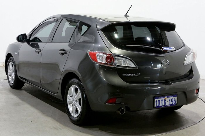 2011 Mazda 3 Neo