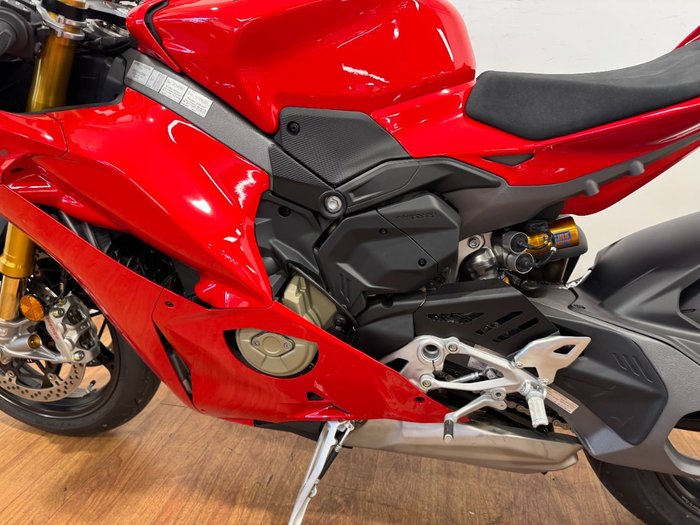 2025 Ducati PANIGALE V4 S