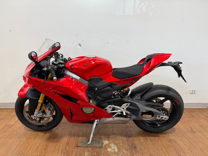 2025 Ducati PANIGALE V4 S