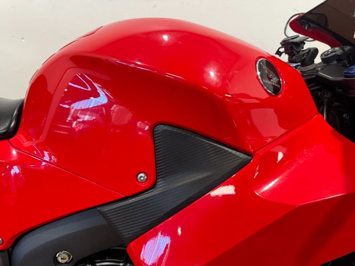 2015 Honda CBR600RR RED