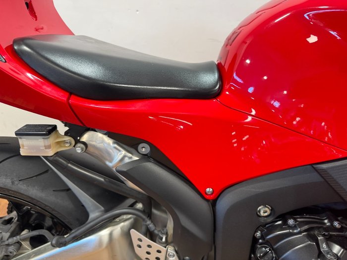 2015 Honda CBR600RR RED