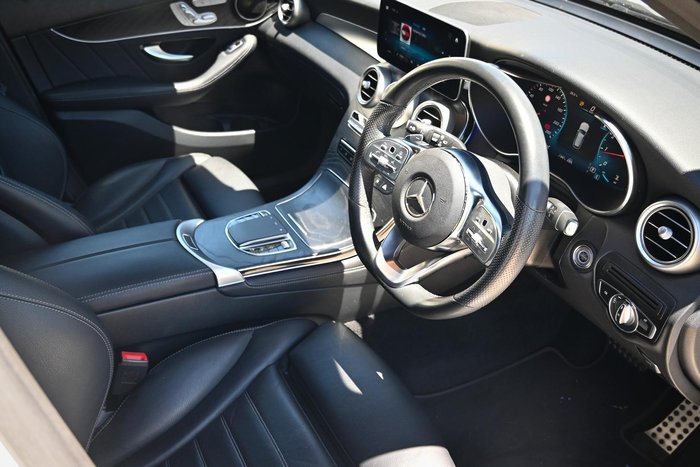 2020 Mercedes-Benz GLC-Class GLC300