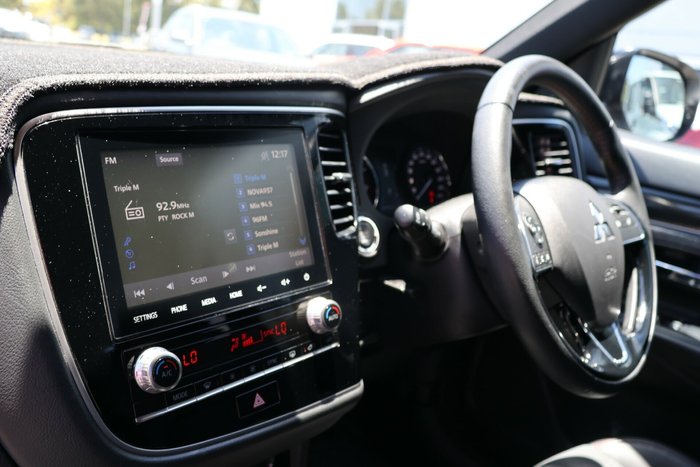 2020 Mitsubishi Outlander Black Edition