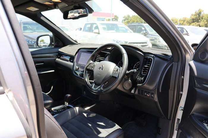 2020 Mitsubishi Outlander Black Edition