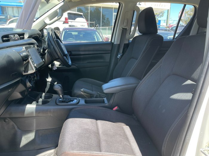 2020 Toyota Hilux SR