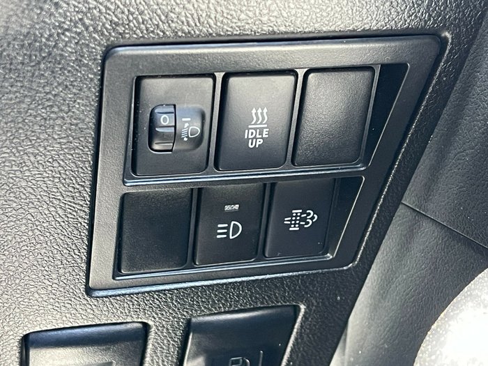 2020 Toyota Hilux SR