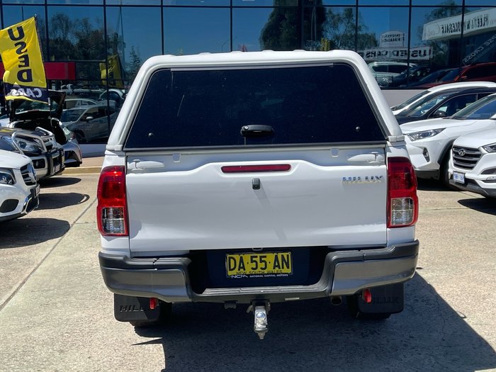 2020 Toyota Hilux SR