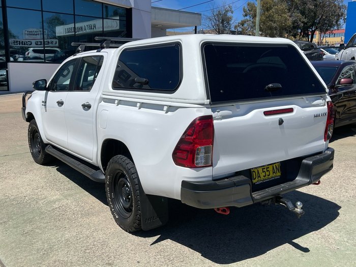 2020 Toyota Hilux SR