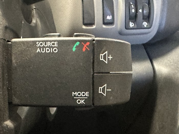 2019 Renault Trafic Premium 103kW