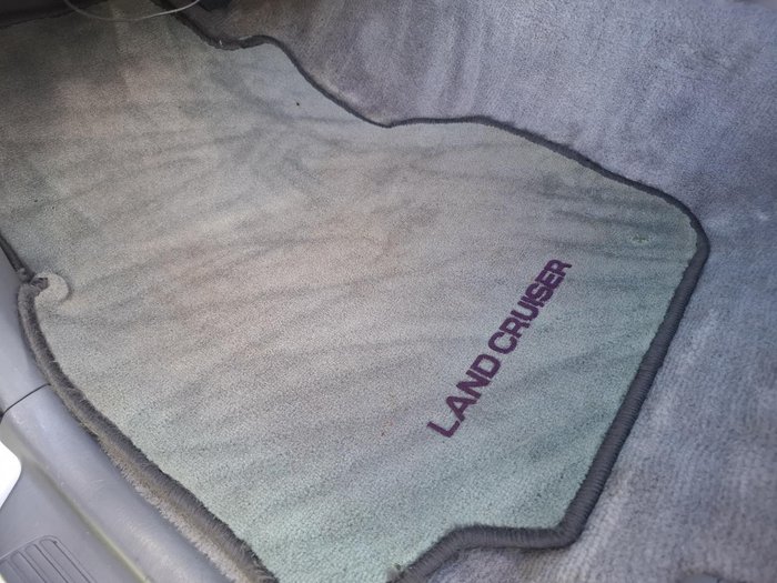 2002 Toyota Landcruiser GXV