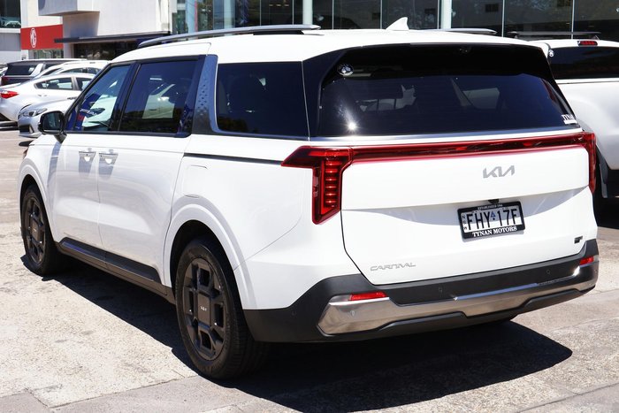 2024 Kia Carnival GT-Line HEV