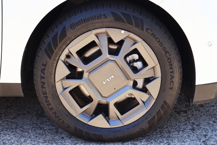 2024 Kia Carnival GT-Line HEV