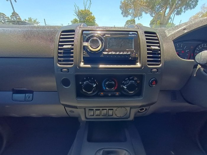 2009 Nissan Navara ST-X D40 4x2 Cosmic Black