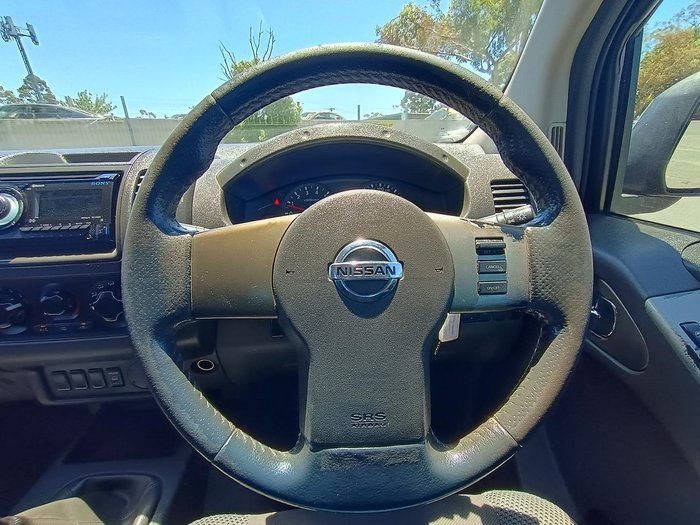2009 Nissan Navara ST-X