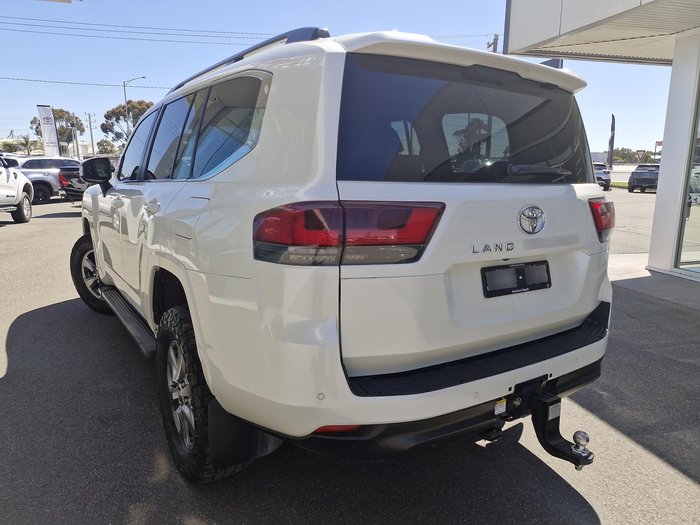 2023 Toyota Landcruiser VX